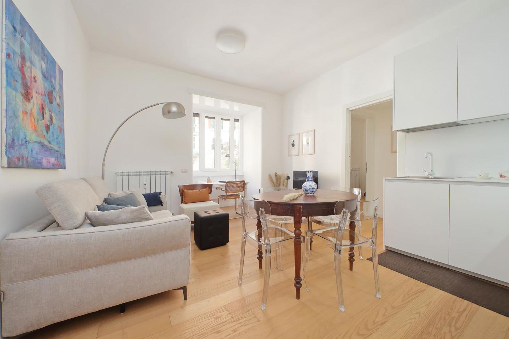 Ych-delightful Flat Near San Giovanni *