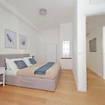 Ych-Delightful Flat Near San Giovanni