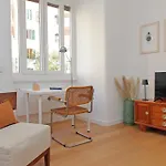 Ych-Delightful Flat Near San Giovanni