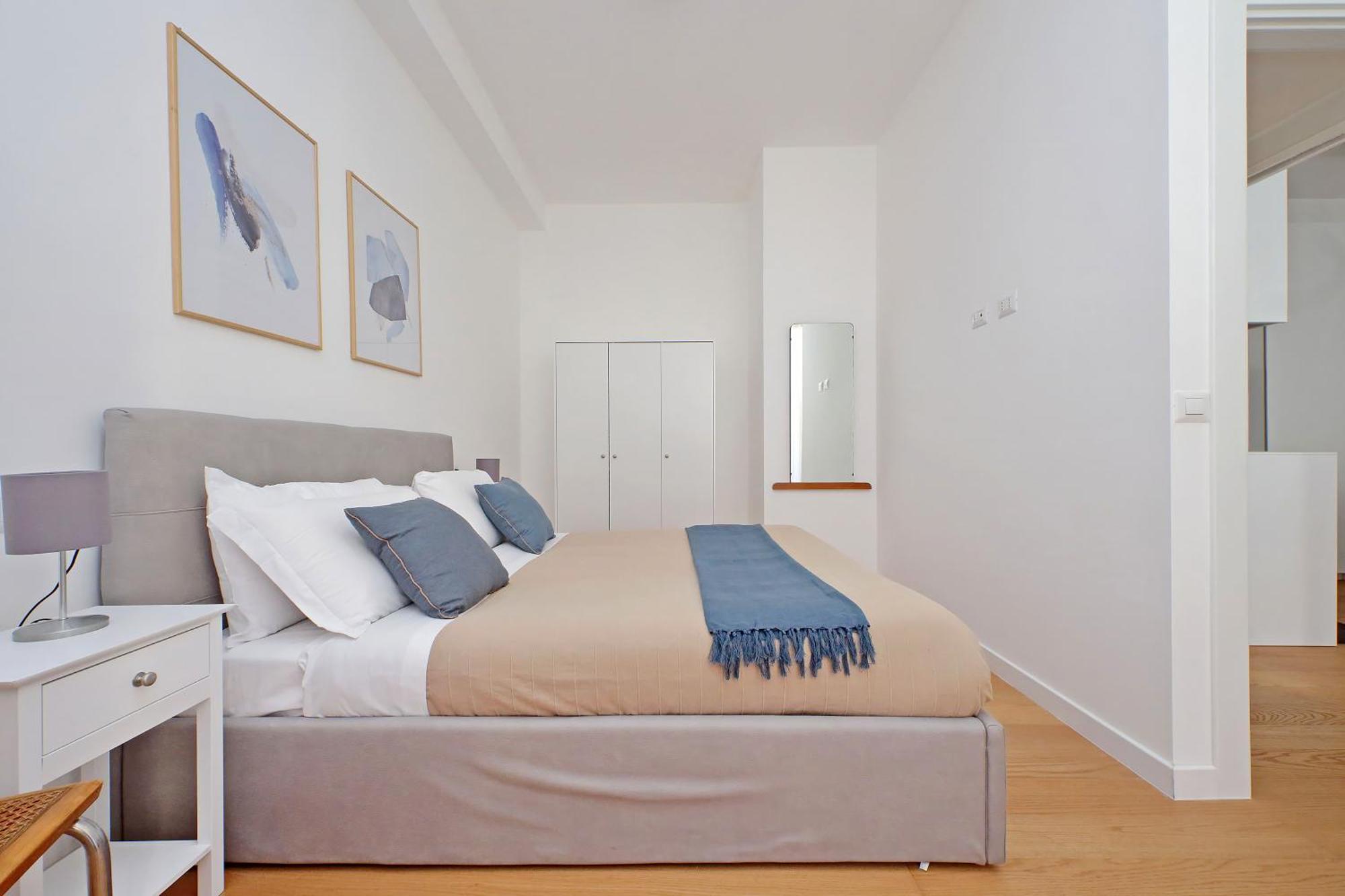 Apartment Ych-delightful Flat Near San Giovanni