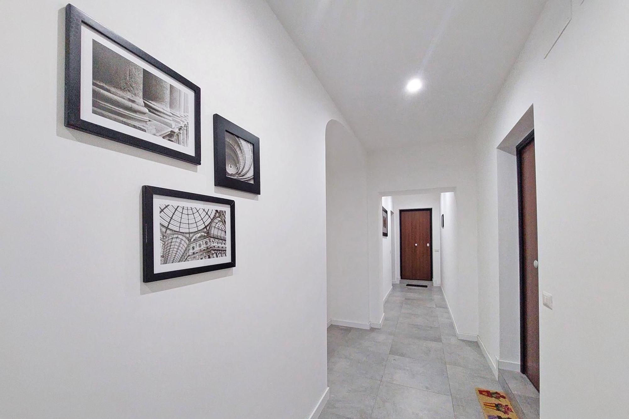 Ych-delightful Flat Near San Giovanni Apartment *