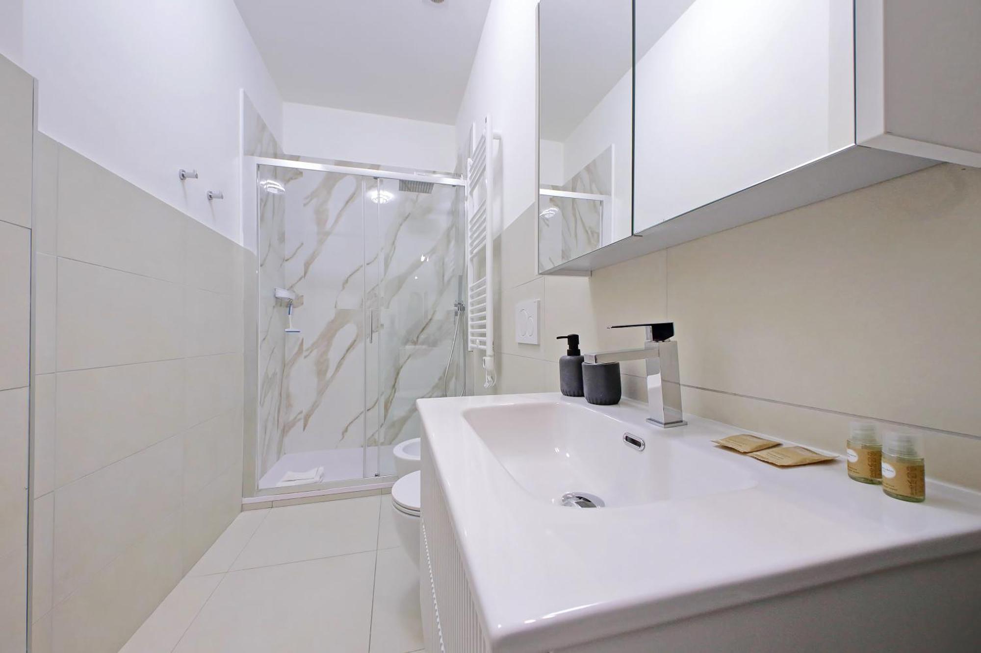 Ych-delightful Flat Near San Giovanni