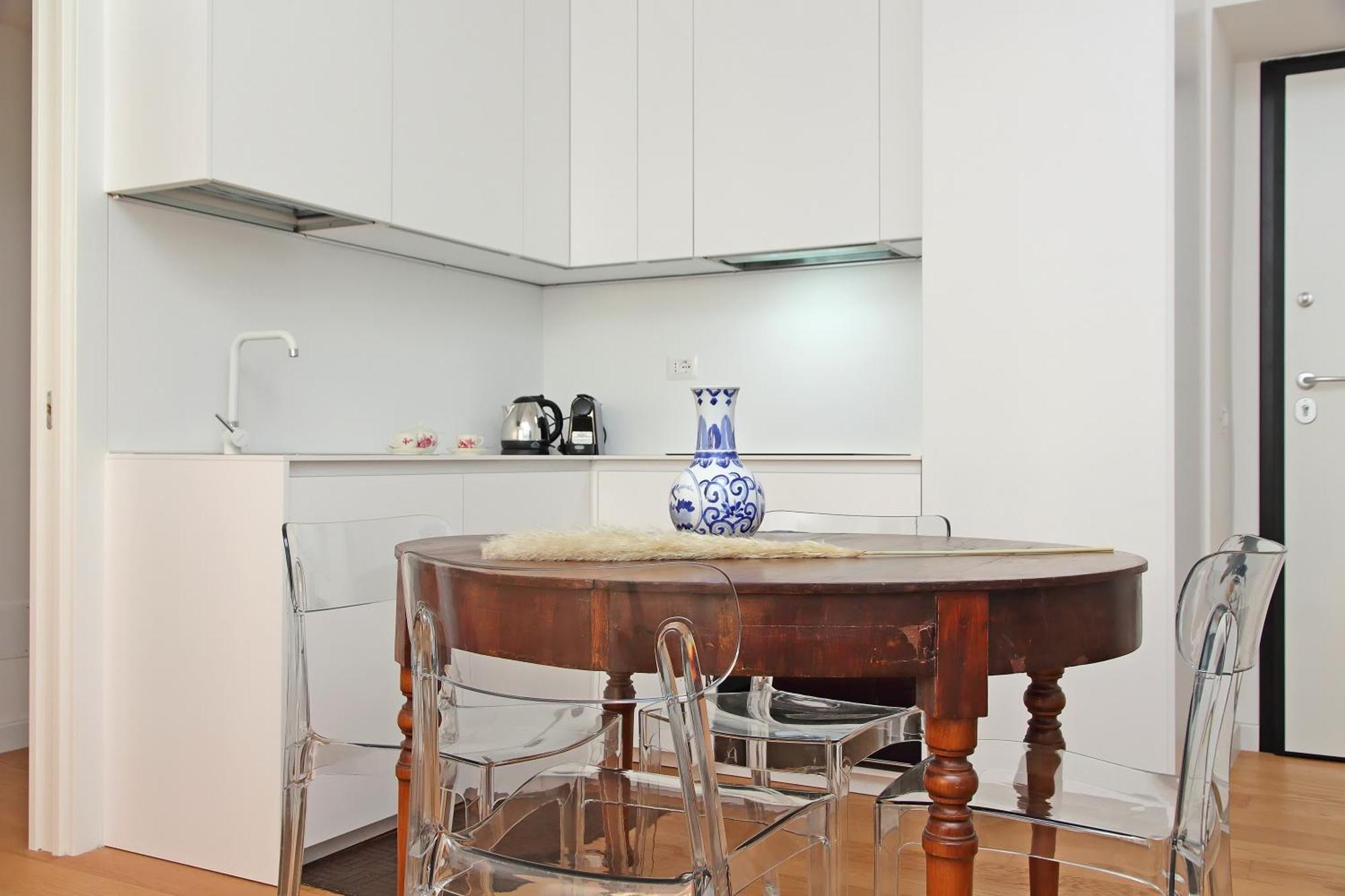 Ych-delightful Flat Near San Giovanni Apartment Rom