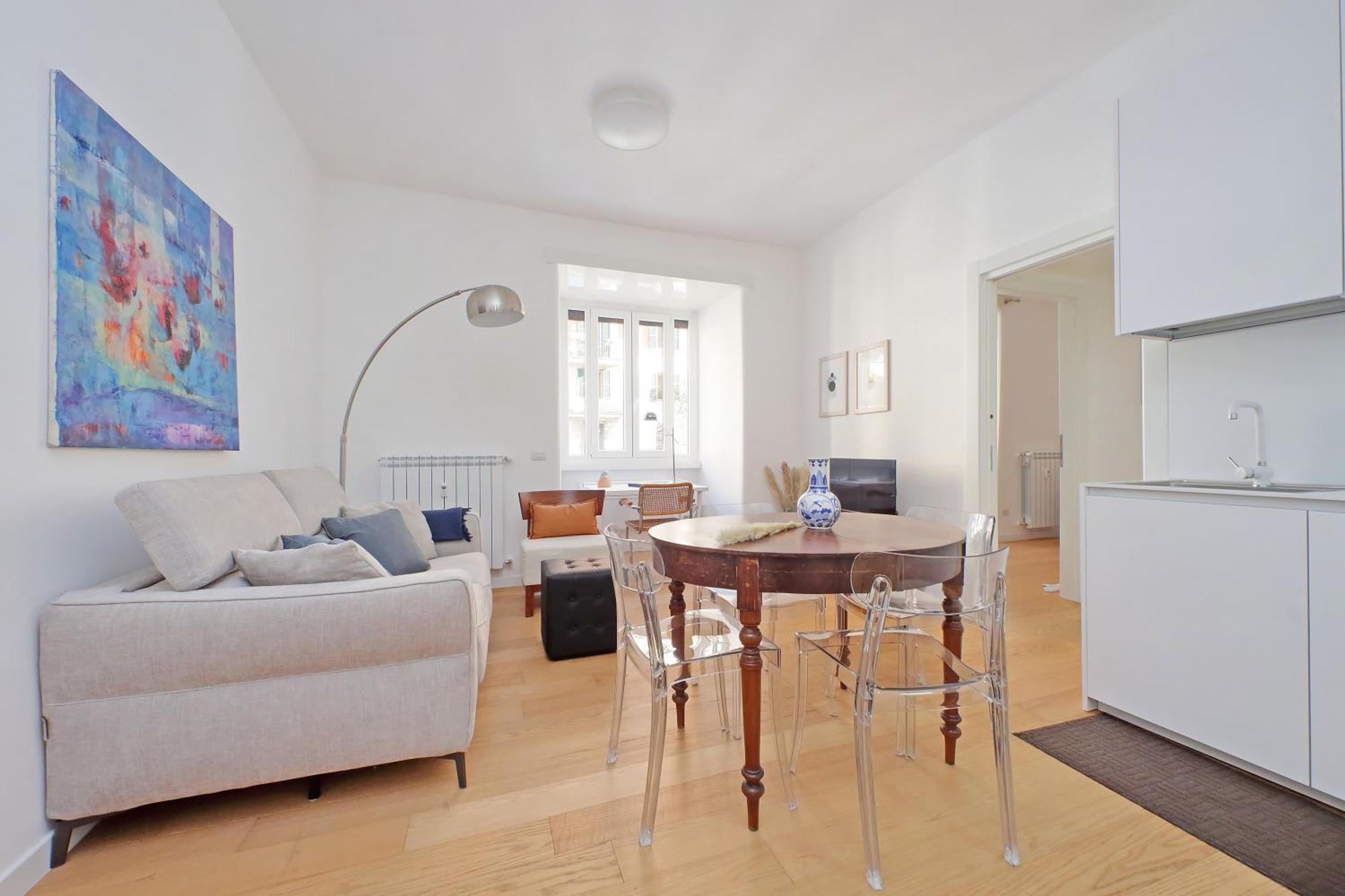 Ych-delightful Flat Near San Giovanni Apartment *