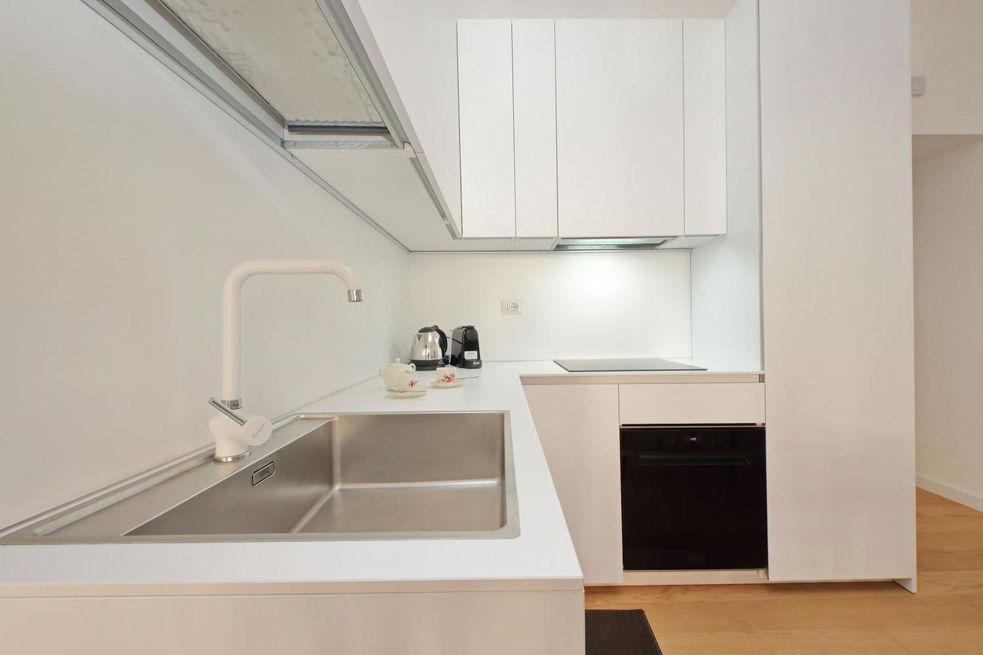 Apartment Ych-delightful Flat Near San Giovanni *